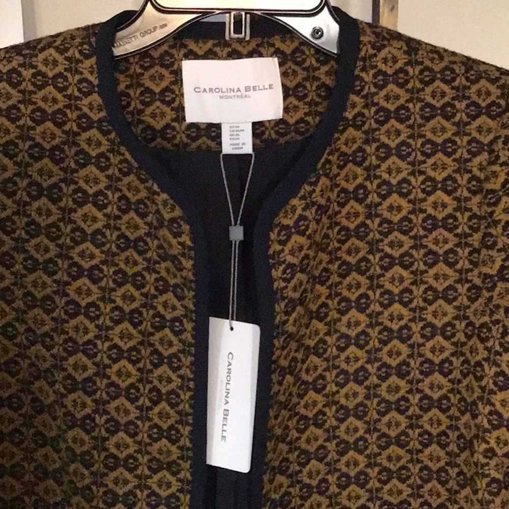 Beautiful Coat - Picture 2 of 4